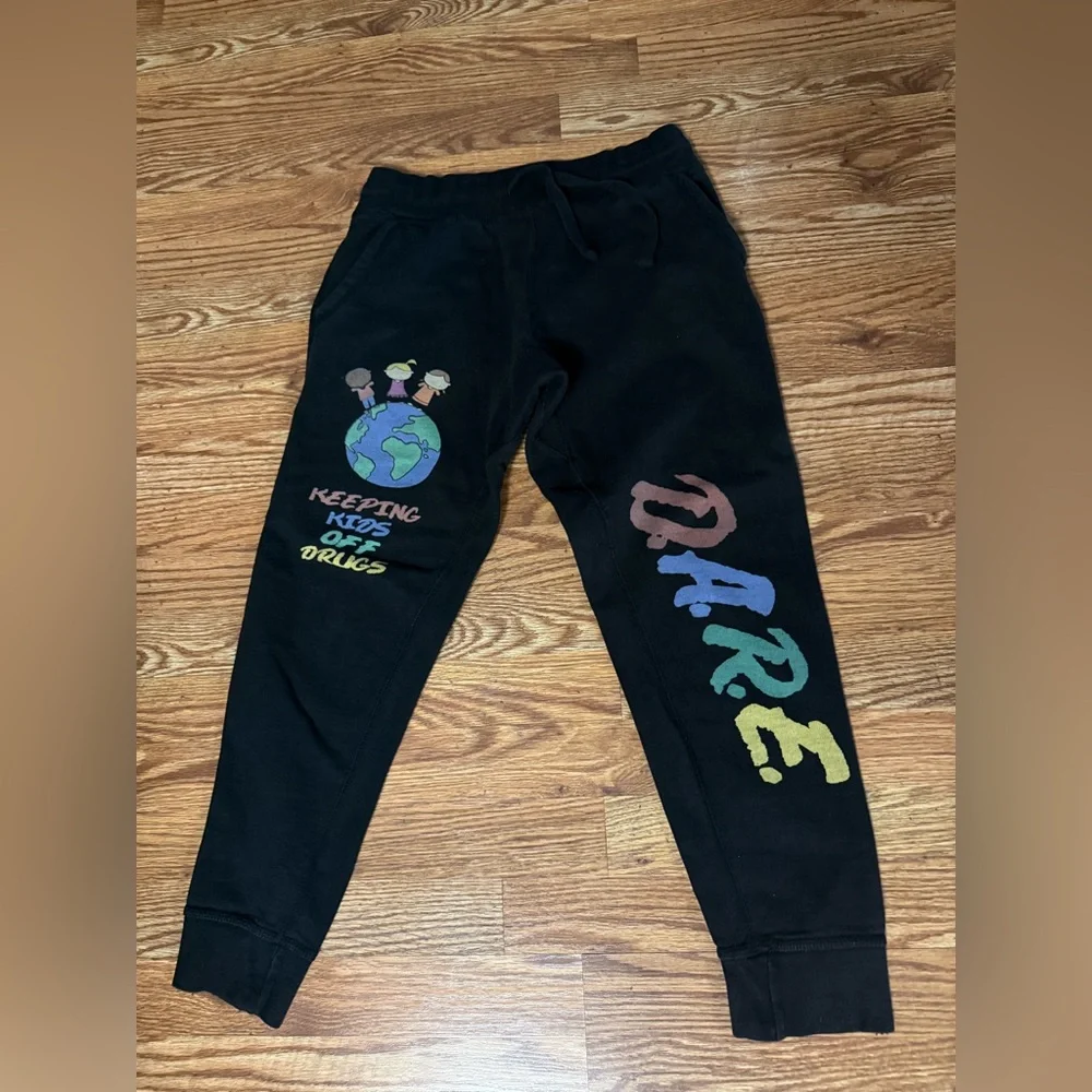 D.A.R.E Sweatpants Size Medium